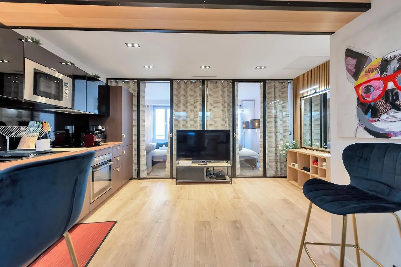Le Napoleon Chic Et Moderne, L'Endroit Parfait Au Coeur De La Banane Apartment Cannes